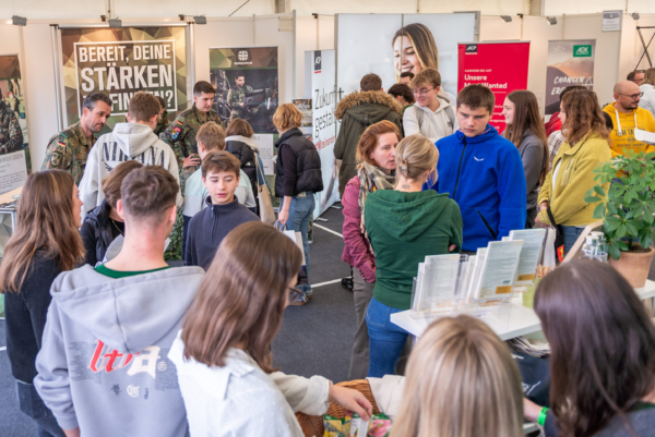 2024-10-12_Langbein-Fotografie_Stuzubi-Messe-32